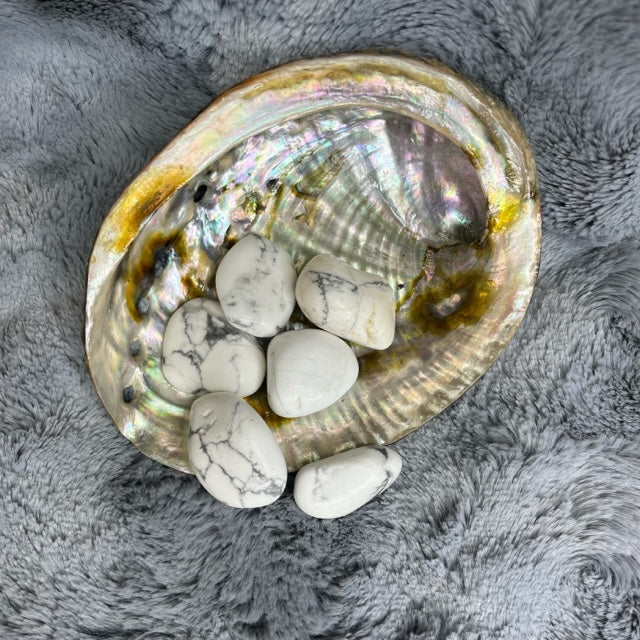 Howlite Tumble